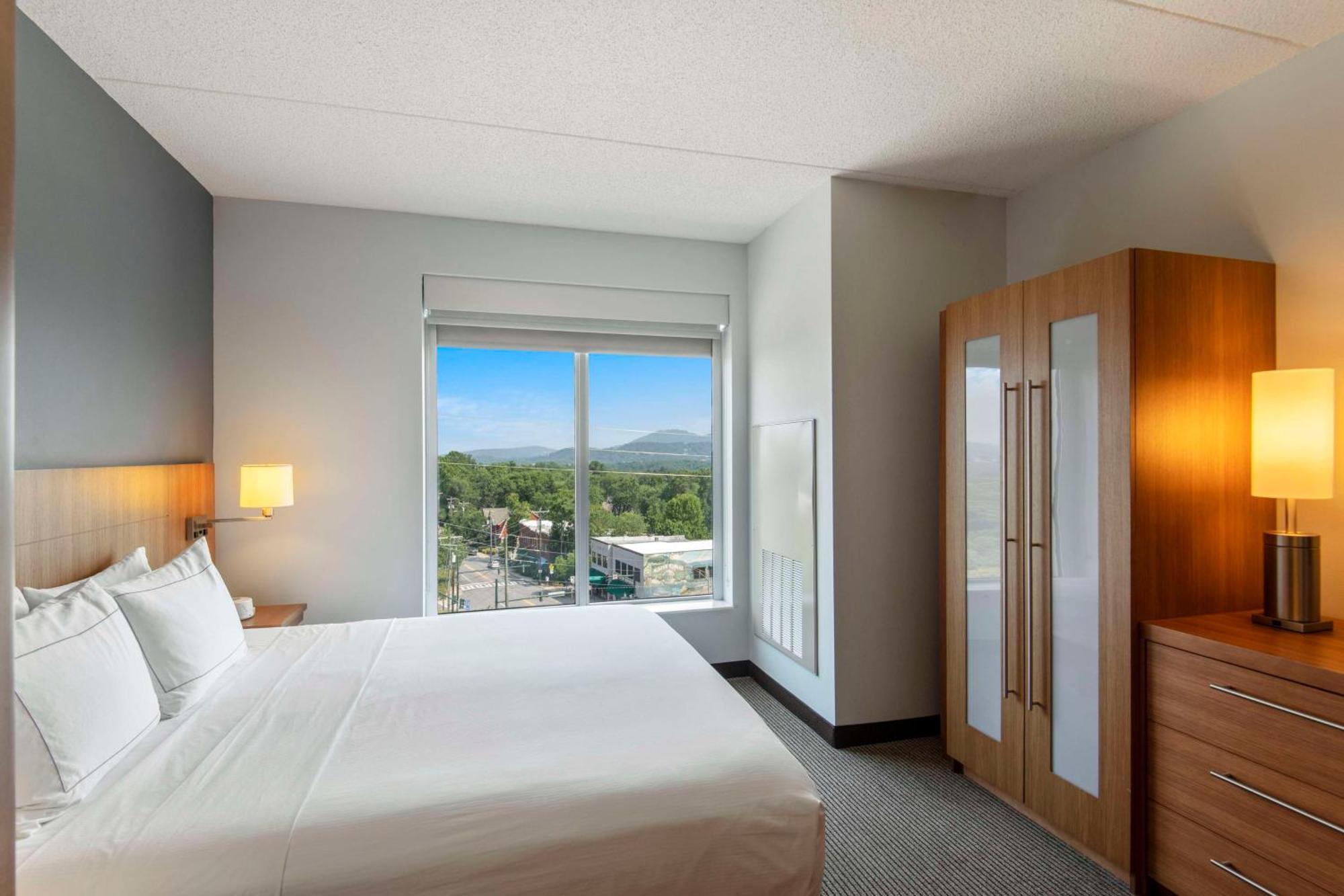 Doubletree By Hilton Asheville Downtown Εξωτερικό φωτογραφία