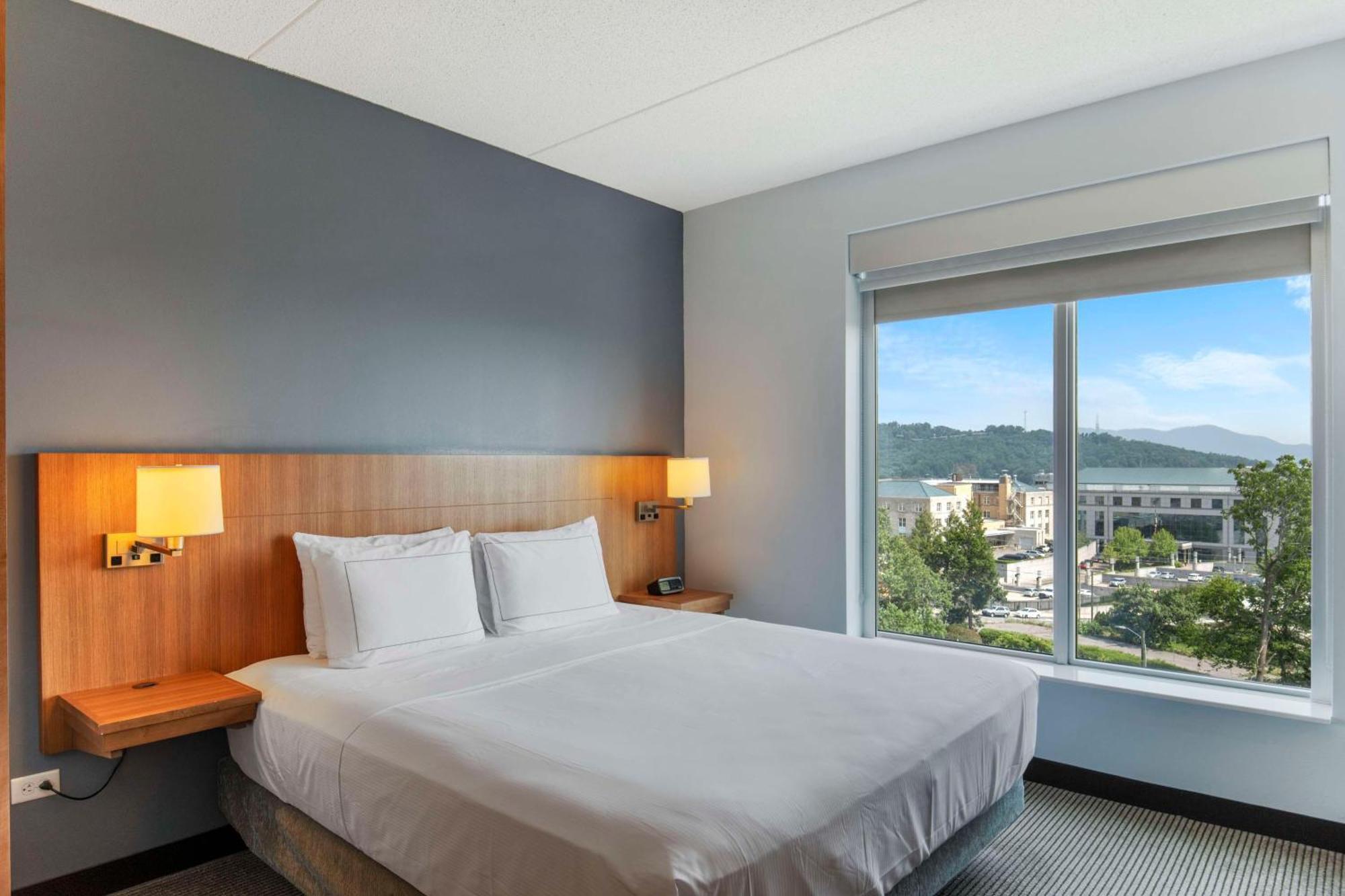 Doubletree By Hilton Asheville Downtown Εξωτερικό φωτογραφία