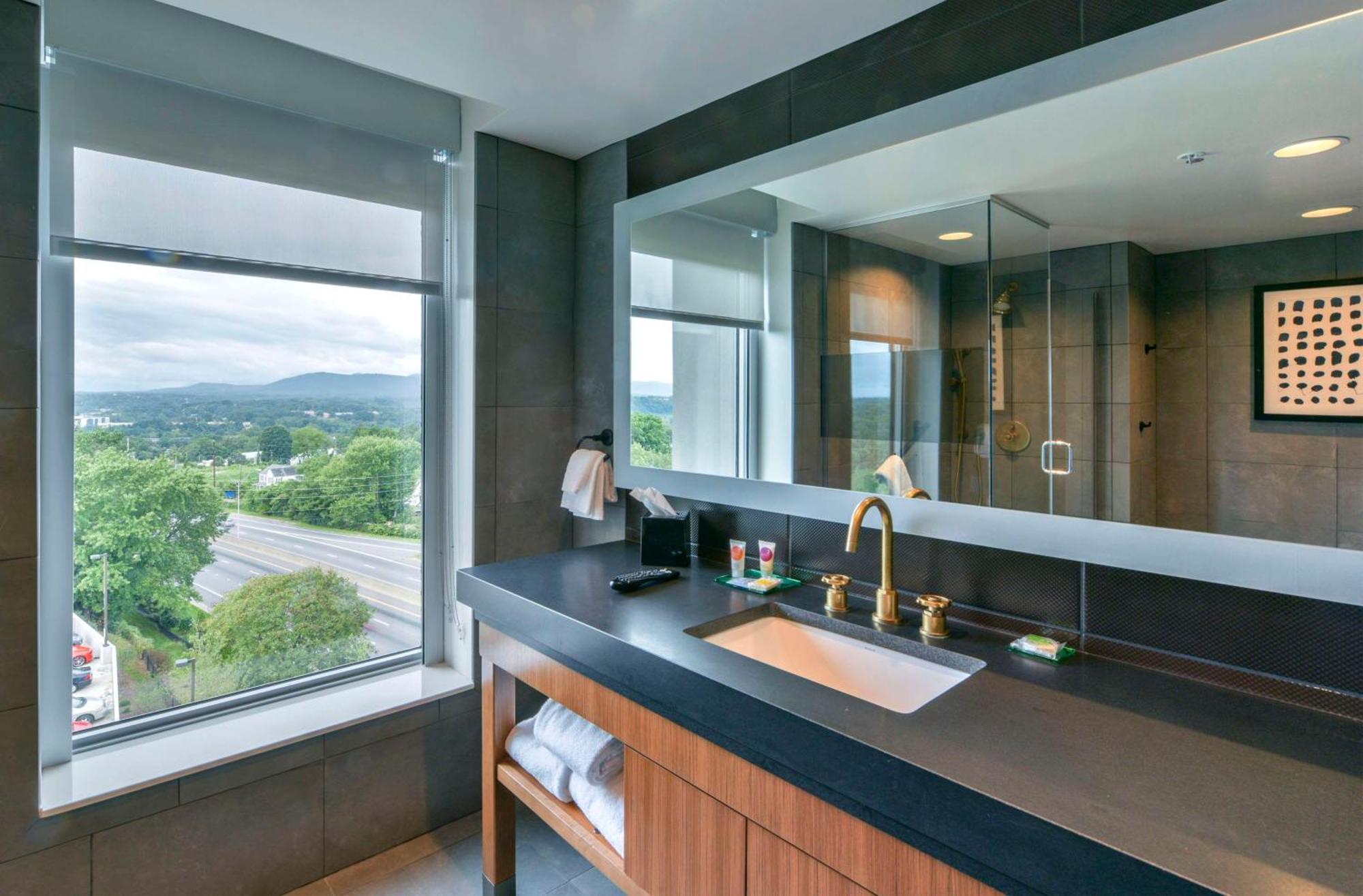 Doubletree By Hilton Asheville Downtown Εξωτερικό φωτογραφία